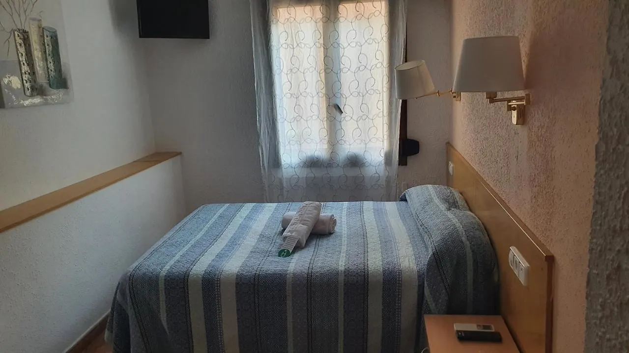 Hostal Rio De Castro Barcelona 2*,