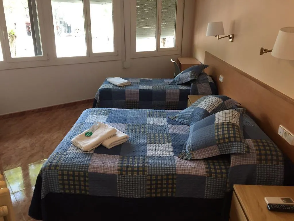 Hostal Rio De Castro Barcelona Guest house